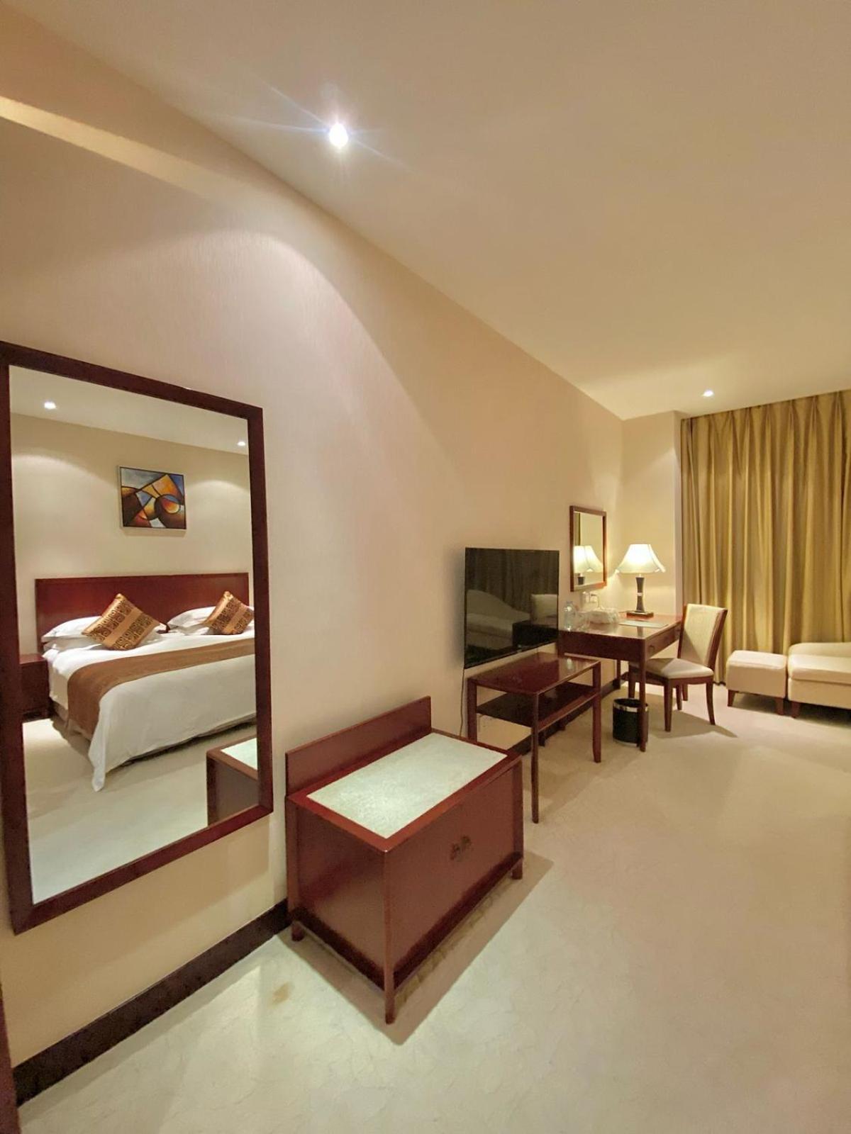 Beijing Palace Soluxe Hotel Astana Екстериор снимка Deluxe Room